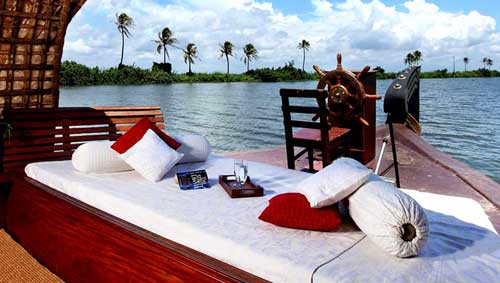 alleppey houseboat package for family